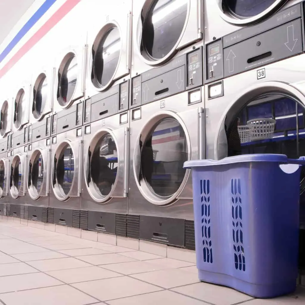 Interior de una lavanderia