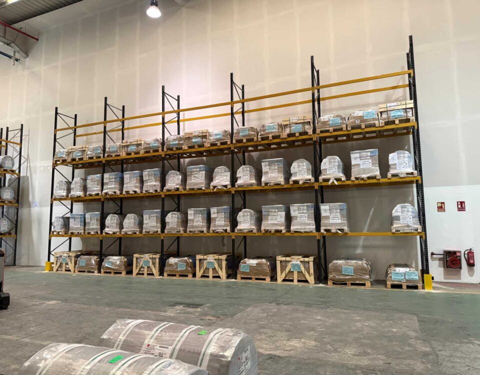 montaje-estaterias-almacen-grupotice (3)